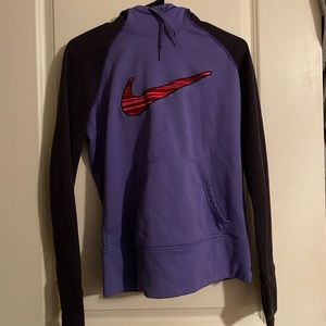 Women’s Nike Sweatshirt